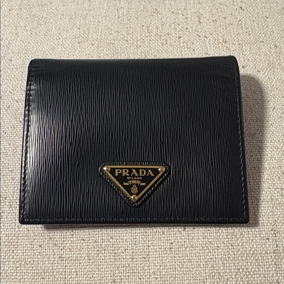 Prada Black Textured Unisex Leather BiFold Wallet. NWOT. No callouts - Picture 1 of 10